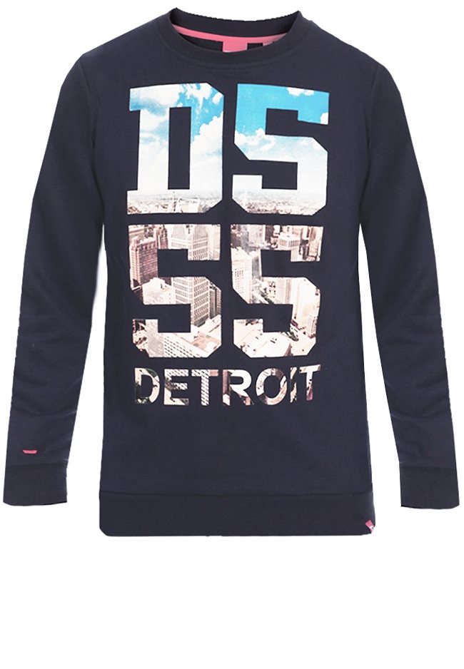 D555 Sweater